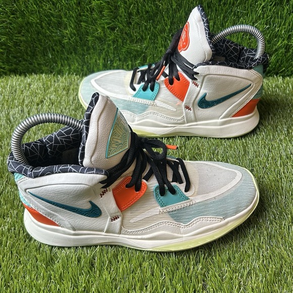 Nike Kyrie 8 Infinity EP Chinese New Year 2022 - DD0324-001, Size 5.5Y - Picture 2 of 6